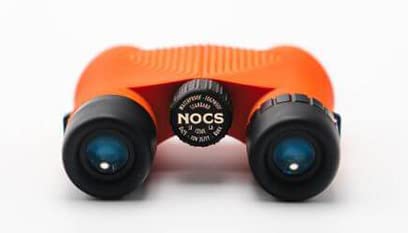 Nocs Provisions Standard Issue 8x25 Waterproof Binoculars (Poppy) - Nocs Provisions Standard Issue 8x25 Waterproof Binoculars (Poppy) - Travelking